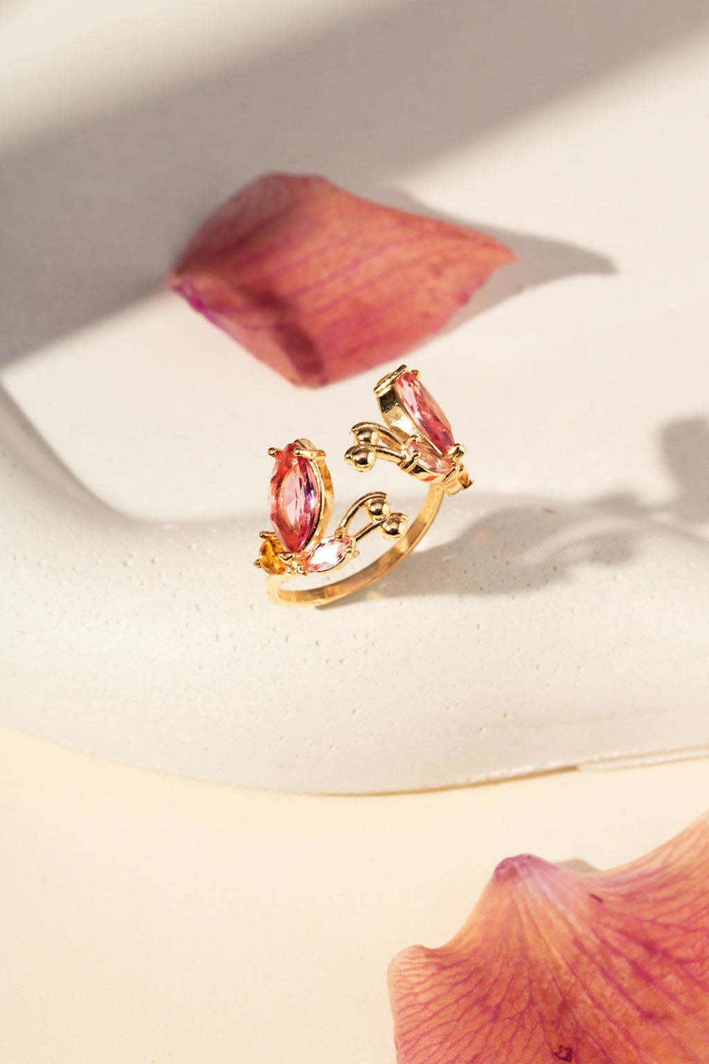 Gold-Plated Ring with Pink Zirconia Gemnstone